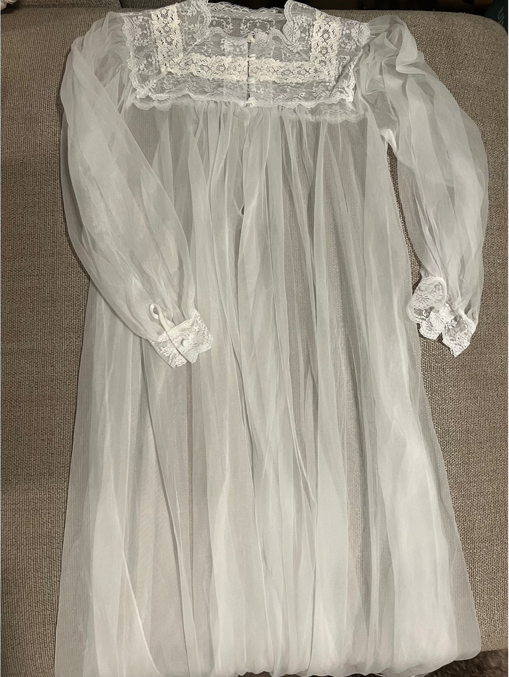 Vintage Val Mode Lingerie Gown